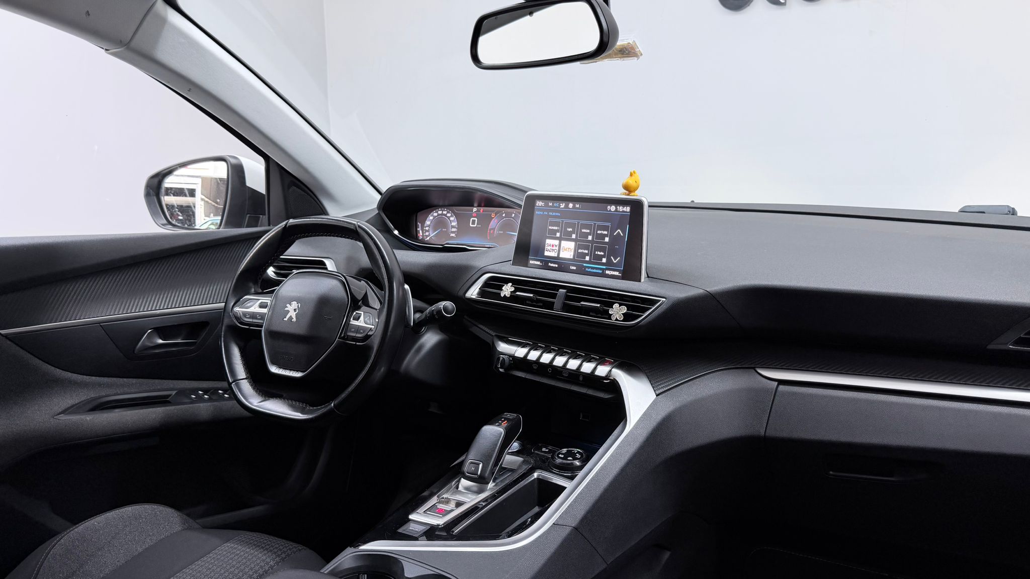 PEUGEOT 3008 13